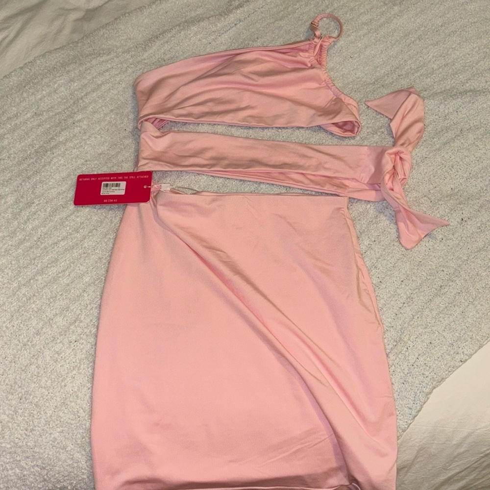 beginning boutique cut out light pink dress new with tags